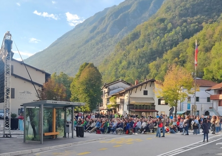 Screenshot_20250928_121643_Gallery